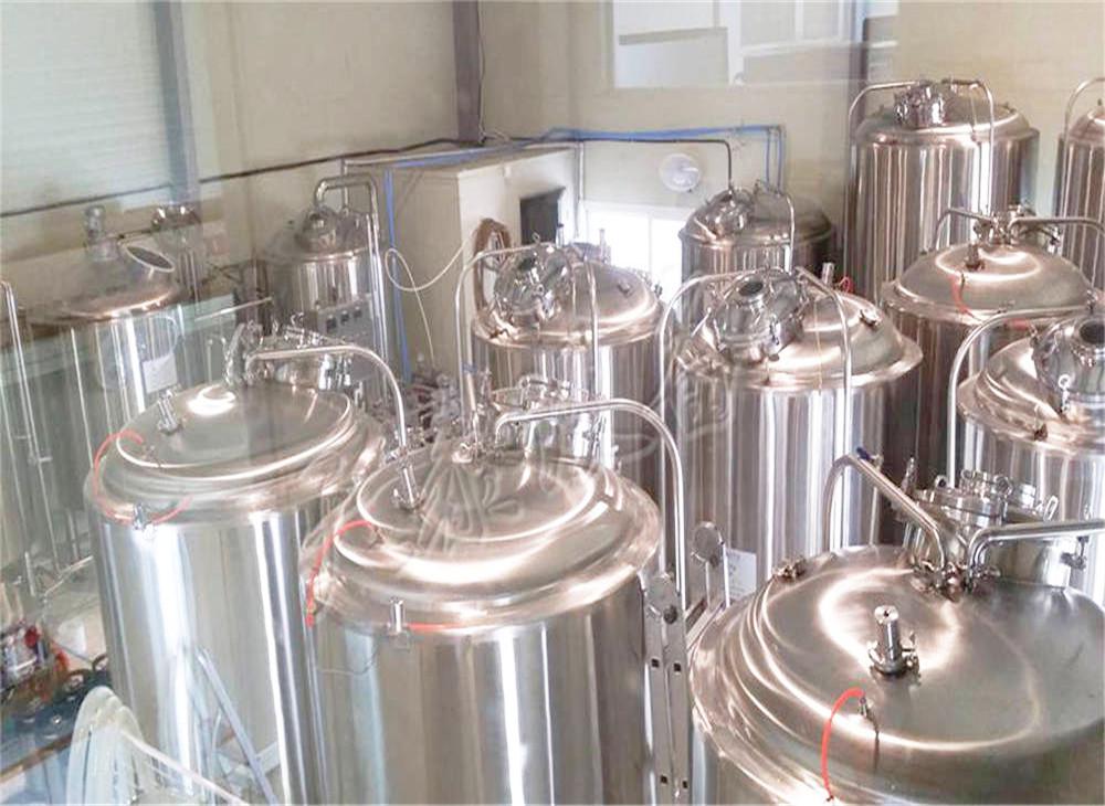小型啤酒設(shè)備廠(chǎng)分享科爾施啤酒